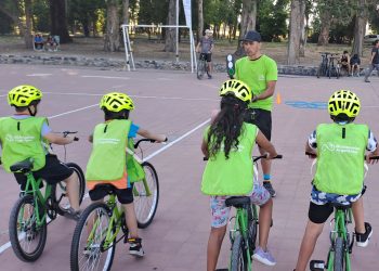 Parque Yrigoyen: la Dirección de Deportes continúa con el programa “Recreo”