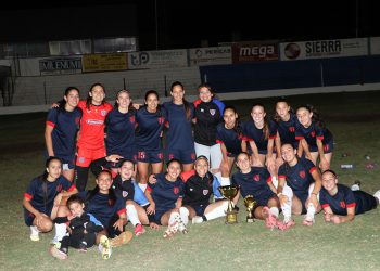Pedal gritó campeón en el torneo local de fútbol femenino