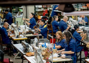 Reforma laboral en agenda: piden bajar costos y avanzar hacia una modernización del sistema para terminar con la informalidad