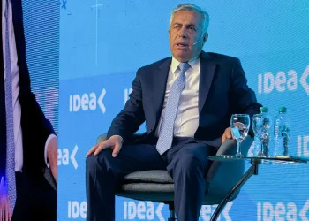 Reforma fiscal y coparticipación: la postura de Cornejo en el Coloquio de IDEA