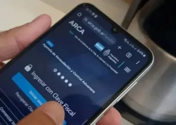 ARCA reveló «por error» datos de cuentas de argentinos en Estados Unidos: qué se sabe