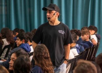 El “influencer positivo” Ayrton Oviedo llega a San Rafael para charlar sobre del bullying y uso responsable de tecnologías