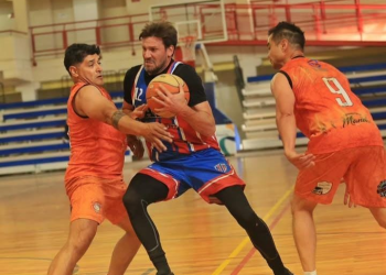 En Alvear se jugó la 5ª fecha de la Copa de Maxi básquet “Tito Román”