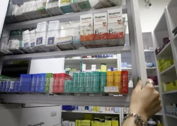 Menos burocracia: Salud agilizó trámites de farmacias y droguerías