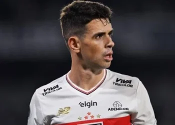 Preocupación en Brasil: Oscar se podría retirar con solo 34 años por problemas cardíacos