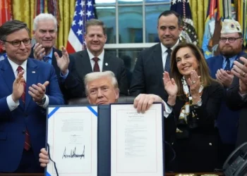 La Cámara Baja aprobó el paquete presupuestario para reabrir Gobierno de los Estados Unidos