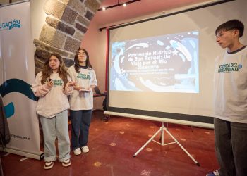Alumnos de 3 escuelas sanrafaelinas firmaron el “Manifiesto por el Agua” en el Dique Cipolleti