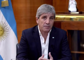 “Nunca hablamos con los bancos de un rescate”: Caputo desmintió la operación por 20 mil millones de dólares