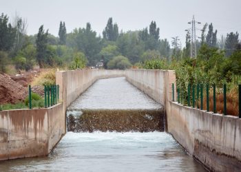 No tienen paz: La Pampa ahora asegura que Mendoza malgasta el 70% del agua del Atuel y que el sur provincial riega como en el Antiguo Egipto