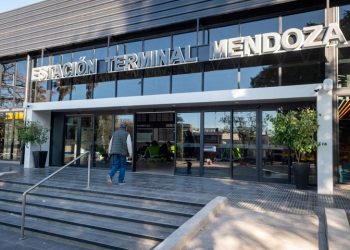 Cuánto cobra un empleado de turismo en noviembre de 2025 