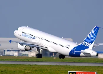 Alarma en el mundo: Airbus instó a «detener inmediatamente los vuelos» de 6.000 de sus aviones por fallas en una computadora