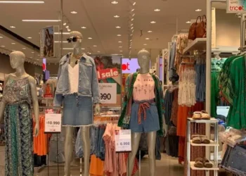 Ahora se puede comprar ropa chilena en Argentina con tarjeta y en pesos: los increíbles precios