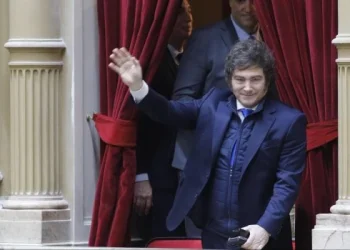 Con la presencia de Milei, se inició la sesión especial en la que jurarán los nuevos 127 diputados