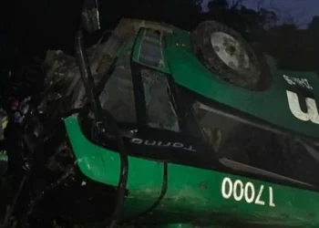 Al menos 10 muertos y 32 heridos tras el vuelco de un autobús en el este de México