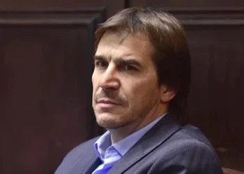 Hallaron un contrato que vincula a la AFA con Javier Faroni