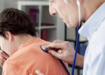 Alerta por tos convulsa en Argentina: ya hay más de 600 casos y siete muertes en menores de dos años