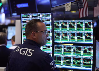 Fuerte desplome de Airbus en la Bolsa europea por los fallos en el A320