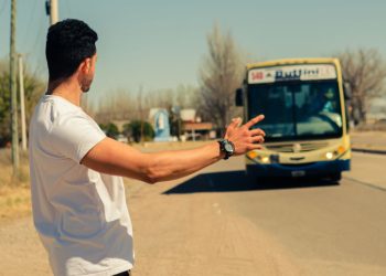 Comienzan a funcionar las frecuencias especiales de colectivos a Los Reyunos por la temporada de verano