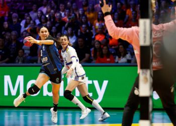 Gol de Ayelén García en la caída de Argentina ante Francia