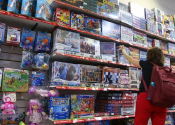 La lucha por el ticket navideño: la Industria del Juguete denuncia la competencia desleal y la sobresaturación del mercado