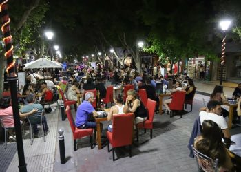 Vuelven las “Noches de Verano” a San Rafael: gastronomía y espectáculos artísticos en la ciudad 