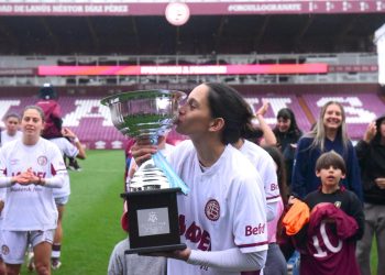 Abigail Flores ascendió con Lanús a la Primera División