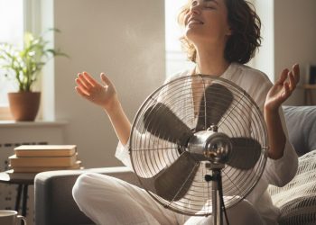 El truco casero para limpiar el ventilador de tu casa sin desarmarlo y con pocos elementos
