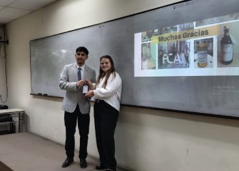 Egresados de la FCAI y un proyecto para crear una planta de destilado de hidromiel