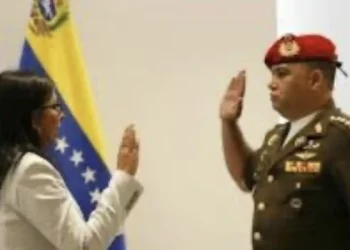 Delcy Rodríguez nombró a un nuevo jefe de la Guardia Presidencial e inteligencia militar