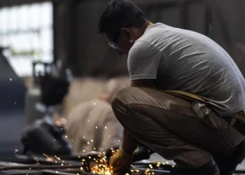 Pésimo noviembre para la industria y la construcción