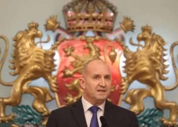 Renunció el presidente de Bulgaria
