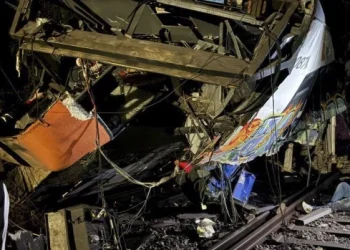 Otro accidente ferroviario en España deja un muerto y decenas de heridos