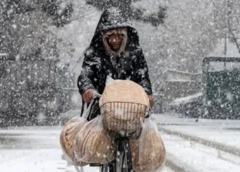 Fuertes nevadas e intensas lluvias se cobran la vida de 61 personas en Afganistán