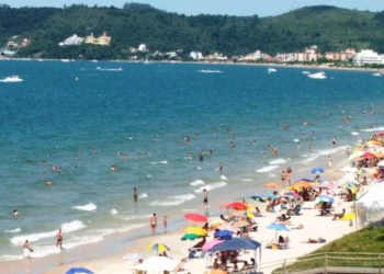 Alerta en Brasil: cuáles son las playas contaminadas y qué riesgos sanitarios existen