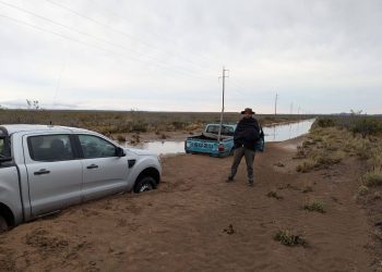 Las rutas a Punta del Agua quedaron en muy mal estado tras la tormenta y el desborde de arroyos