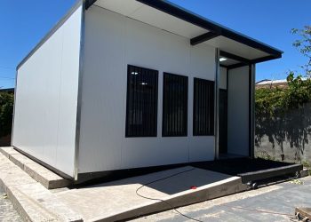 En escuelas de San Rafael comenzaron a instalar aulas portantes para el ciclo lectivo 2026