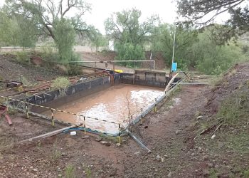 Gestión Ambiental de Irrigación descartó riesgos de agua contaminada por Sierra Pintada y explicó cómo funcionan las piletas del ex complejo minero fabril
