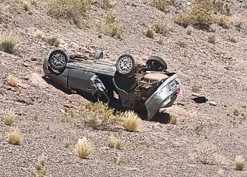 Malargüe: vuelco en la ruta 40 deja cuatro personas heridas, una de ellas de gravedad