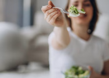 Alimentación en verano: qué no conviene comer cuando hace mucho calor, según expertos en nutrición