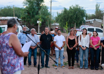 El intendente Omar Félix destacó el trabajo junto a los vecinos para el desarrollo del Barrio La Carolina