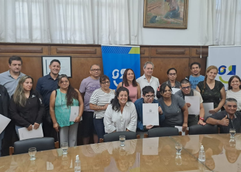 El intendente Omar Félix entregó apoyos económicos a emprendedores con discapacidad