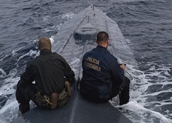 Portugal incauta un narcosubmarino con cerca de nueve toneladas de cocaína