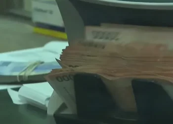 Chile ordena su moneda, Argentina sostiene el dólar: qué cambia para Mendoza