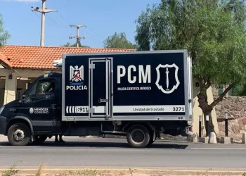 Asesinaron a una mujer en un barrio privado de Mendoza y detuvieron a su hijo: la escena con drogas y alcohol