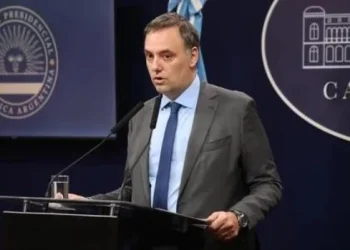 Clínicas y hospitales podrán importar equipamiento médico con menos costo