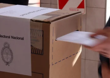Medio millón de mendocinos vota este domingo: cómo serán las boletas y el operativo