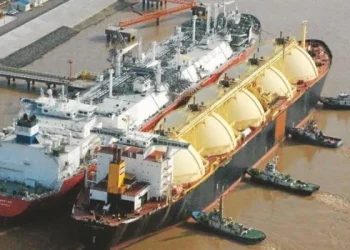 La importación y comercialización de GNL pasa al sector privado