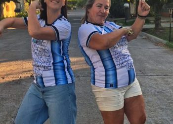 Emprendedoras sanrafaelinas crearon una camiseta de Argentina inclusiva