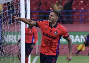 Cristian Hernández le dio la victoria al Municipal en el fútbol de Guatemala