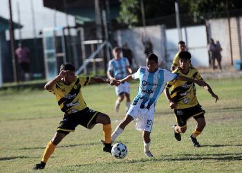Triunfos de Deportivo Argentino y Pilares en el debut de la Copa Vendimia